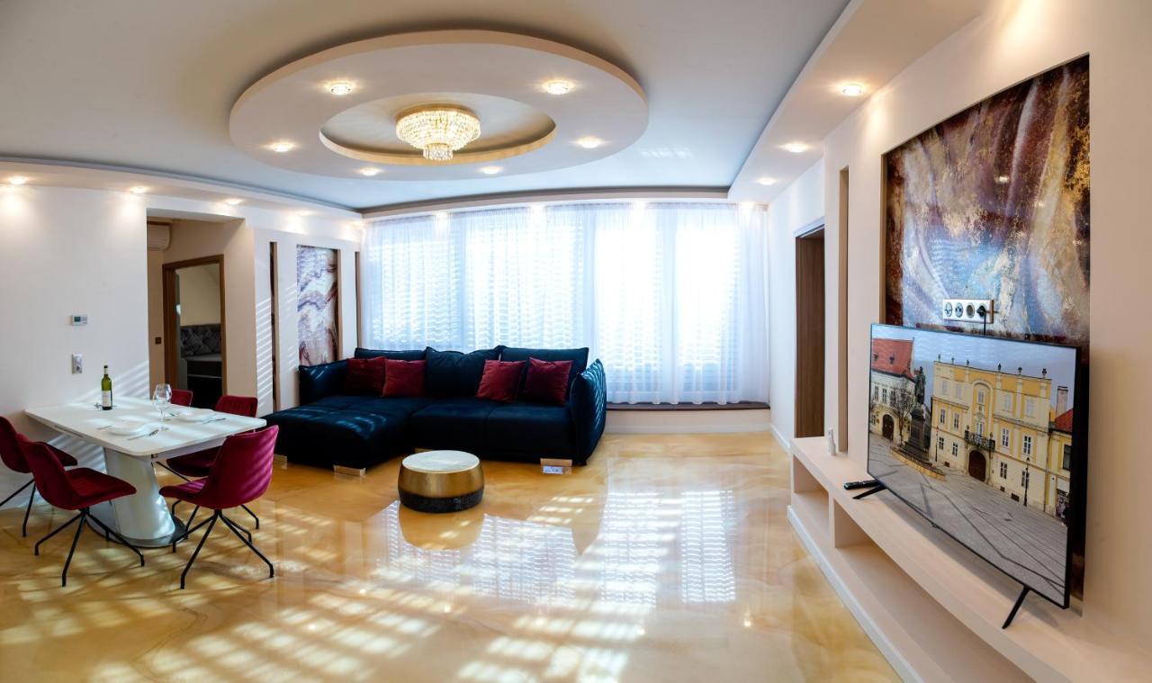 Dream Apartman 1 With Free Parking Győr Eksteriør billede